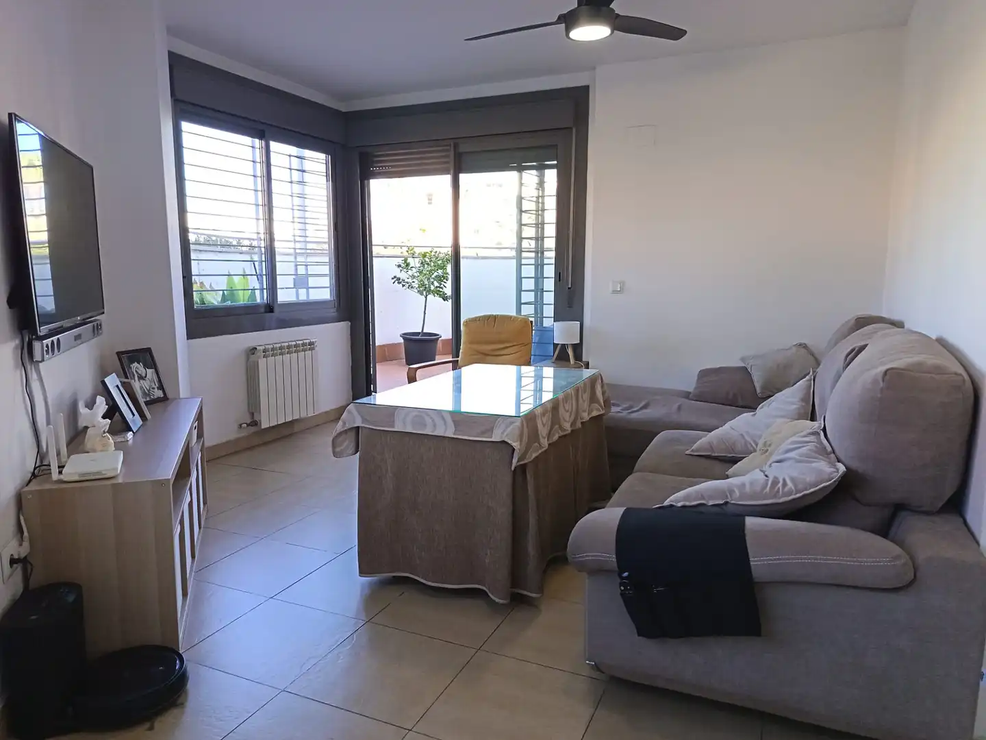 Sala de estar de Piso en venta en Granada con Aire acondicionado, Calefacción y Terraza