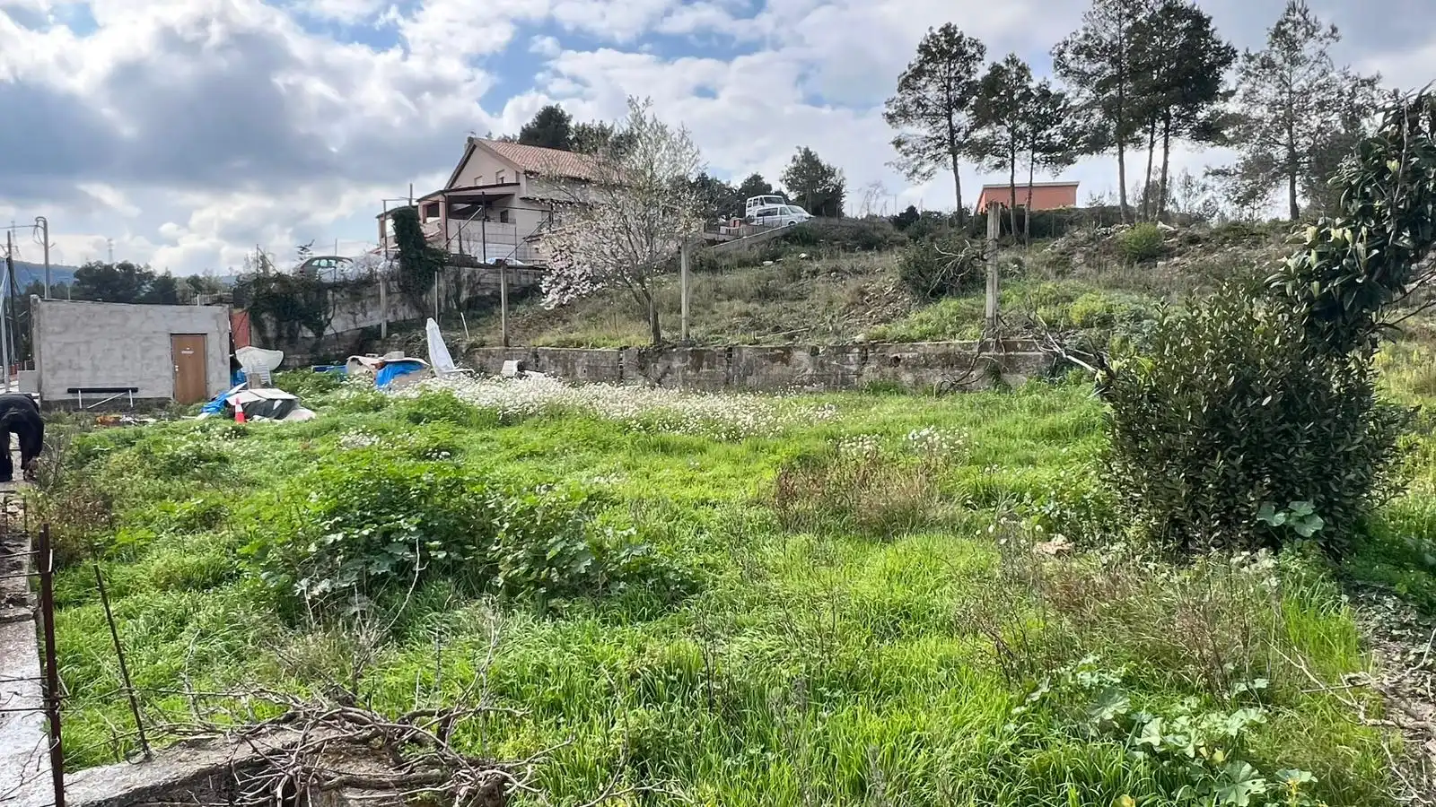 Lands and plots for sale in Vallirana