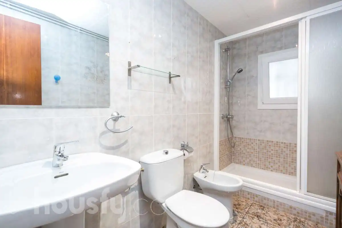 Houses for sale in Carrer de L'Estaca, Fondo Somella