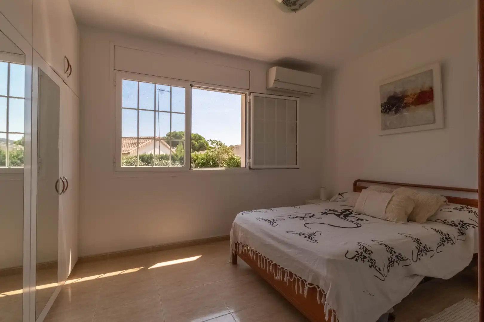 Dormitori de Casa o xalet en venda en Sant Cebrià de Vallalta amb Aire condicionat, Jardí privat i Terrassa