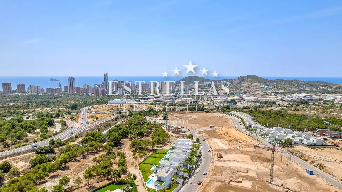 Chalet con piscina en venta en Golf Bahía, imagen 58