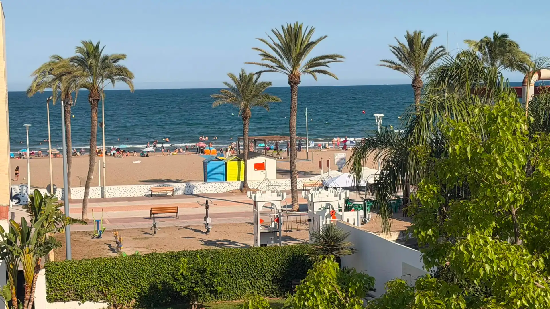 Villa mit Terrasse zur Miete in Avinguda Neptuno