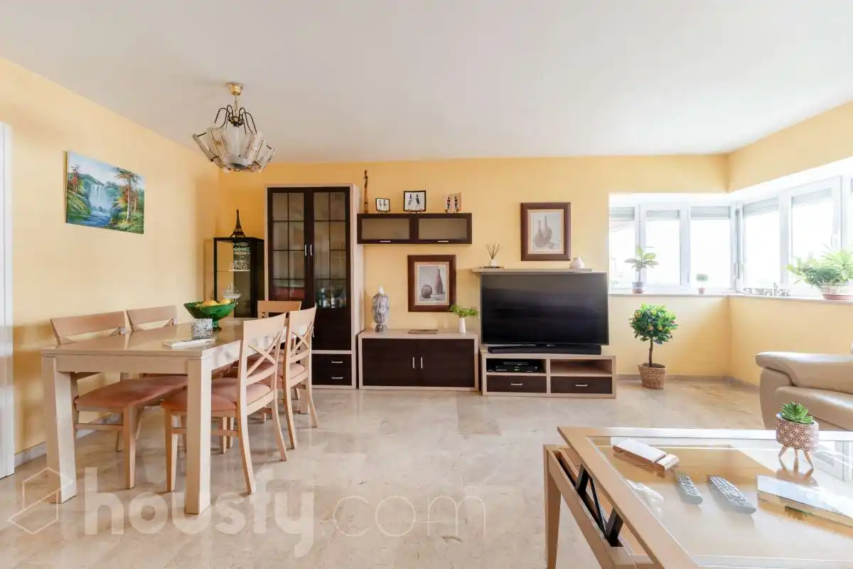 Flat for sale in Calle Edward Elgar, La Princesa