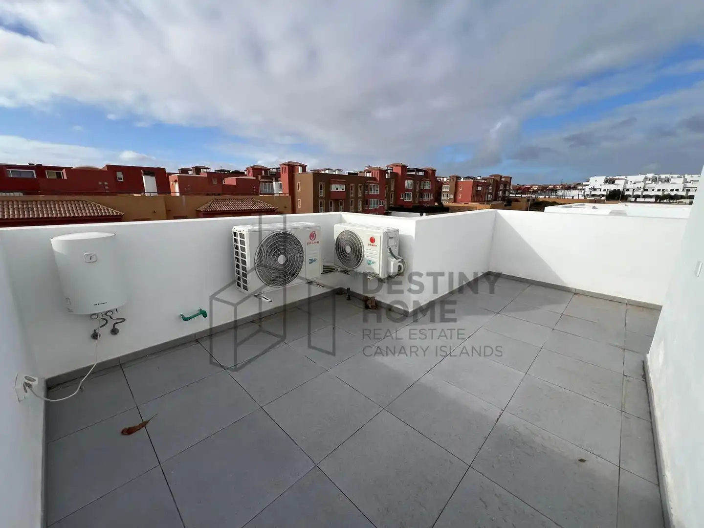 Adossat amb piscina en venda a Avutarda, imagen 49