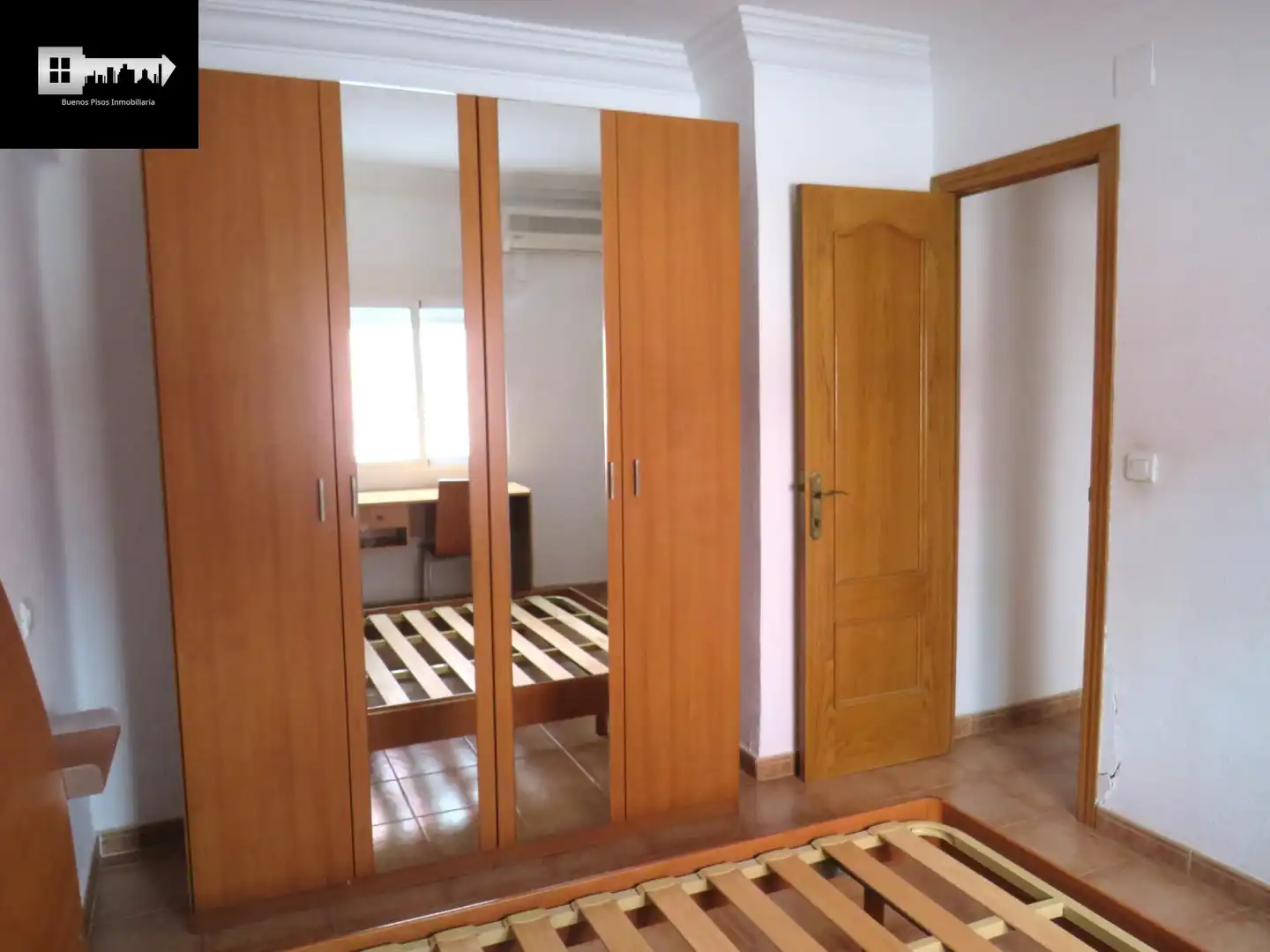 Habitación de Piso en venta en Alicante / Alacant con Aire acondicionado y Amueblado
