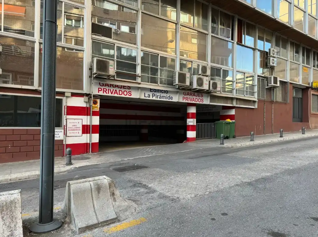 Flat with terrace for sale in Avenida de la Constitución 20, imagen 30