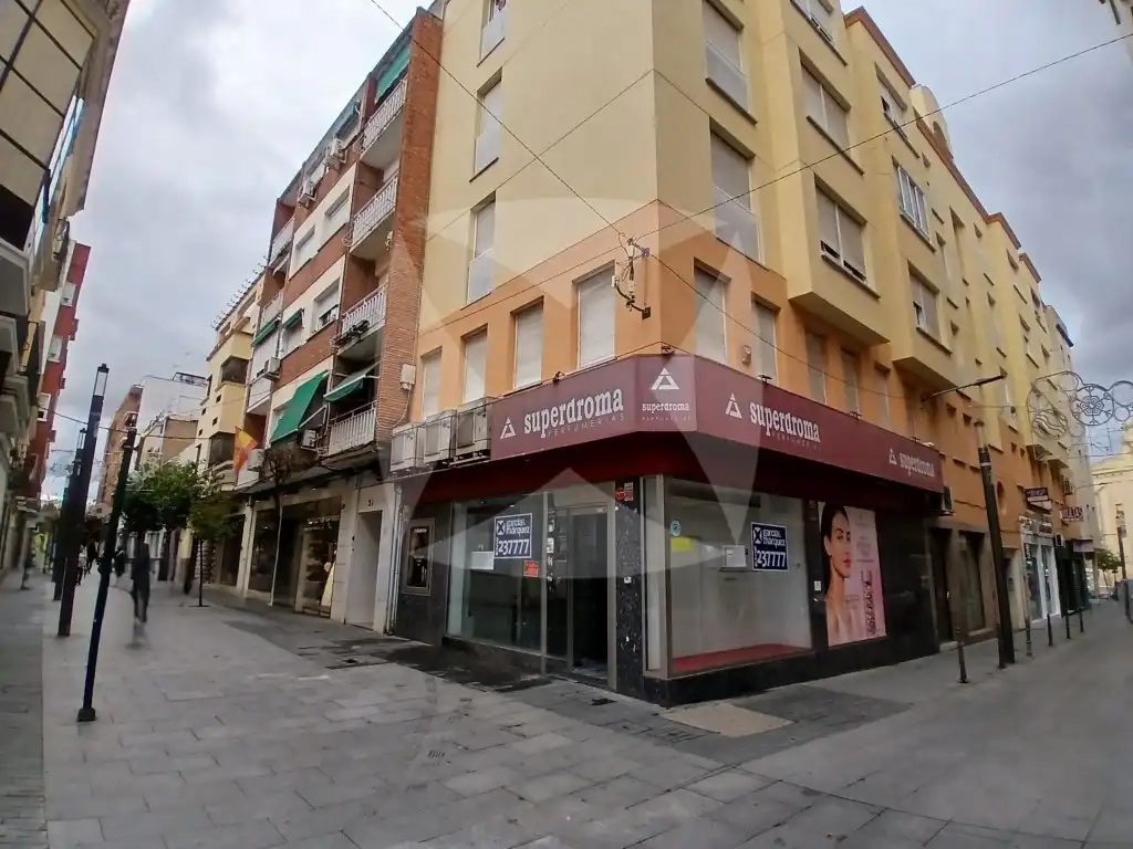 Local de alquiler en Badajoz con Aire acondicionado