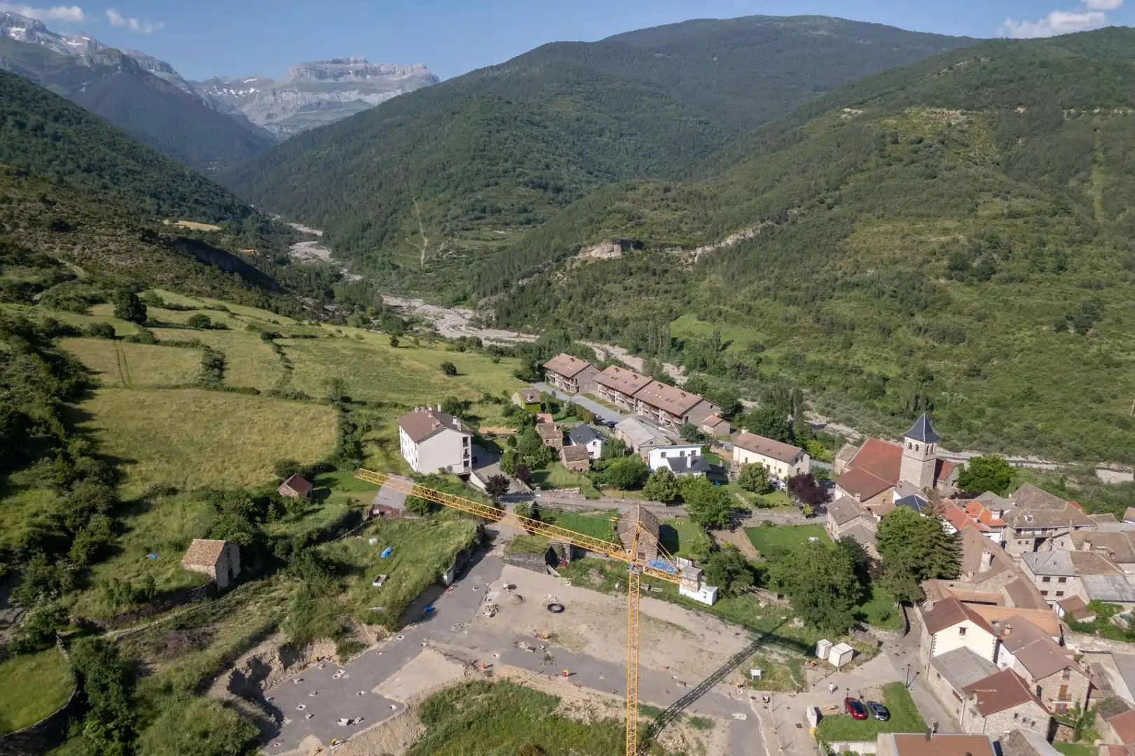 Exterior view of Residential for sale in Aragüés del Puerto