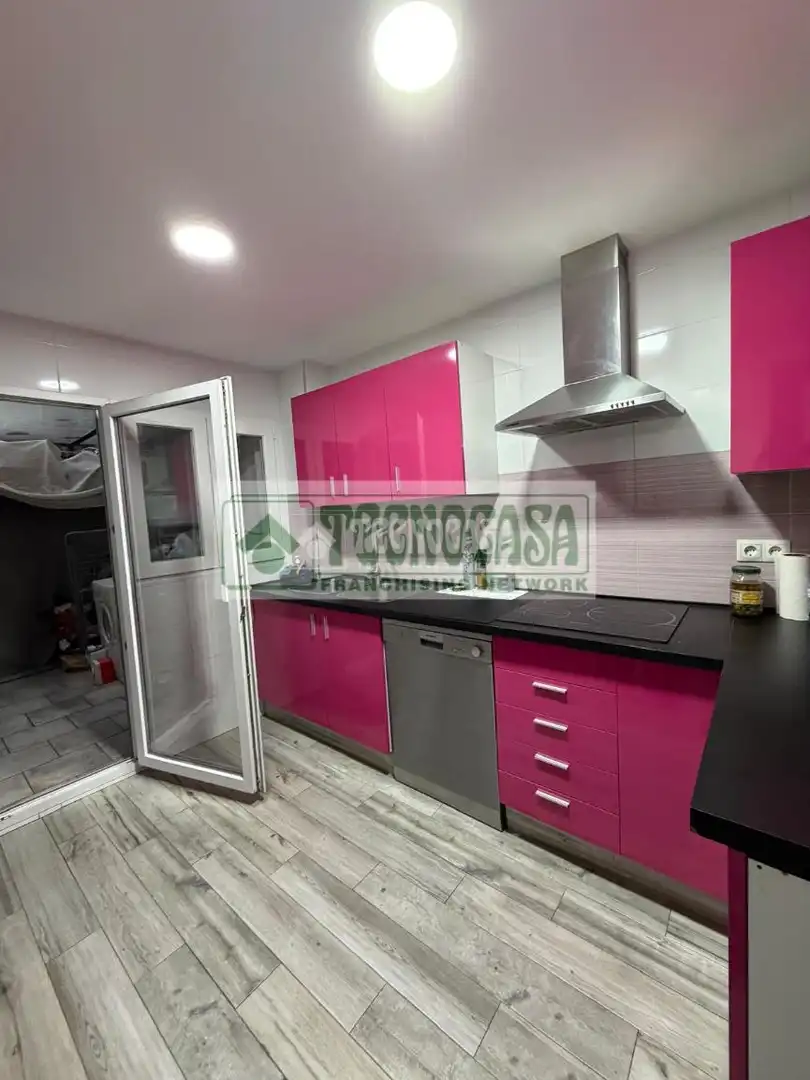 Cocina de Piso en venta en Ronda con Aire acondicionado y Terraza