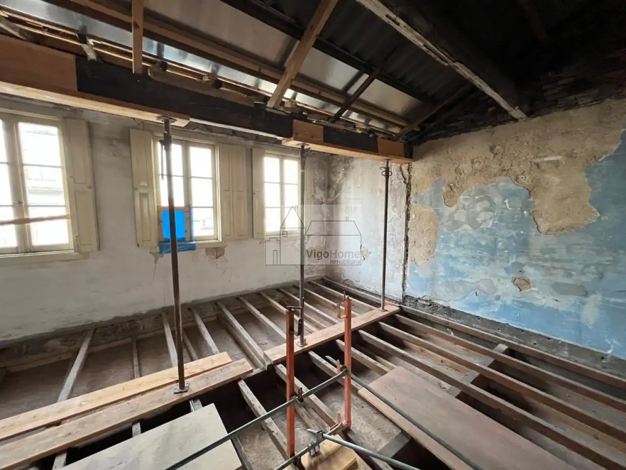 Attic for sale in Vigo   with Heating