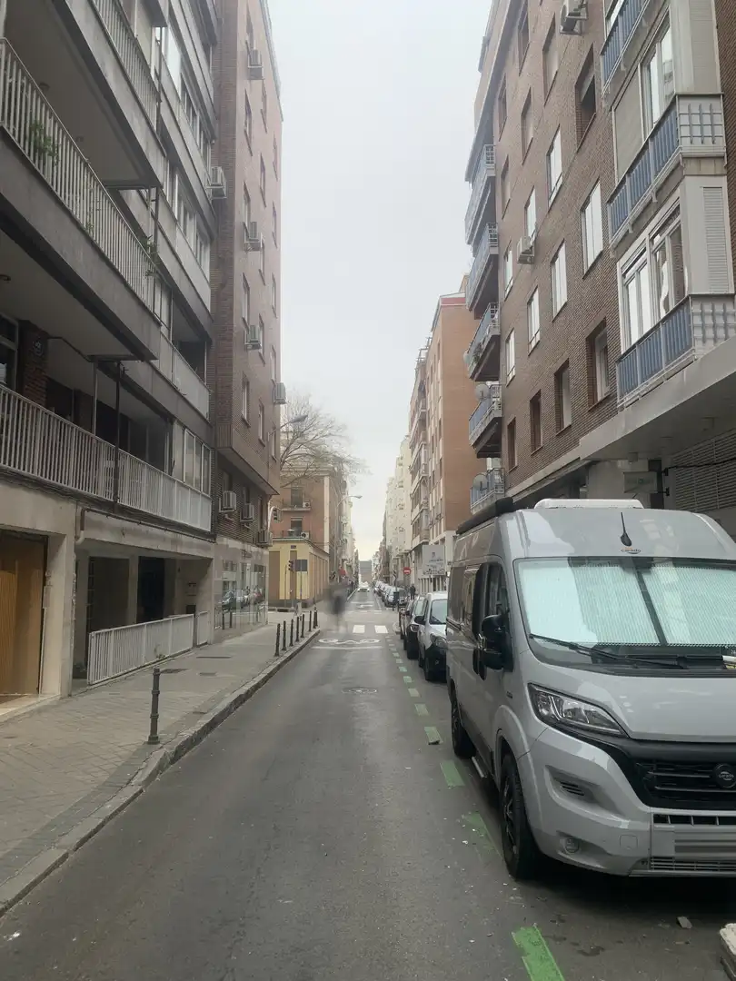 Garage for rent in Calle de Martín de los Heros, 59, Argüelles