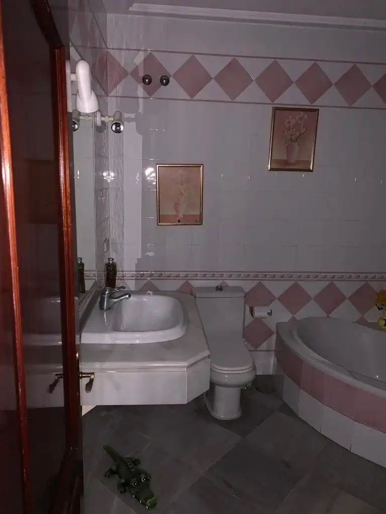 Bathroom of Houses for sale in Chiclana de la Frontera  with Terrace, Storage room and Balcony