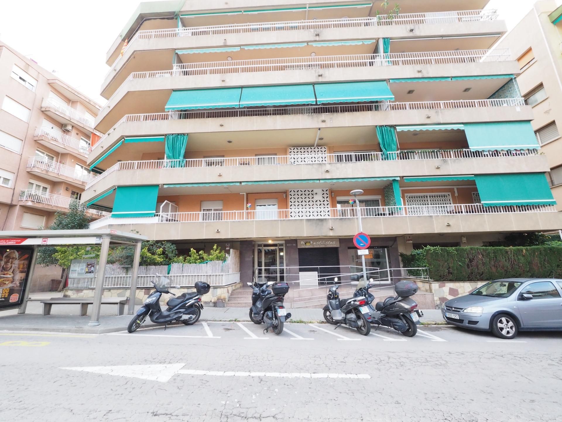 Exterior view of Flat for sale in Premià de Mar  with Parquet flooring and Terrace