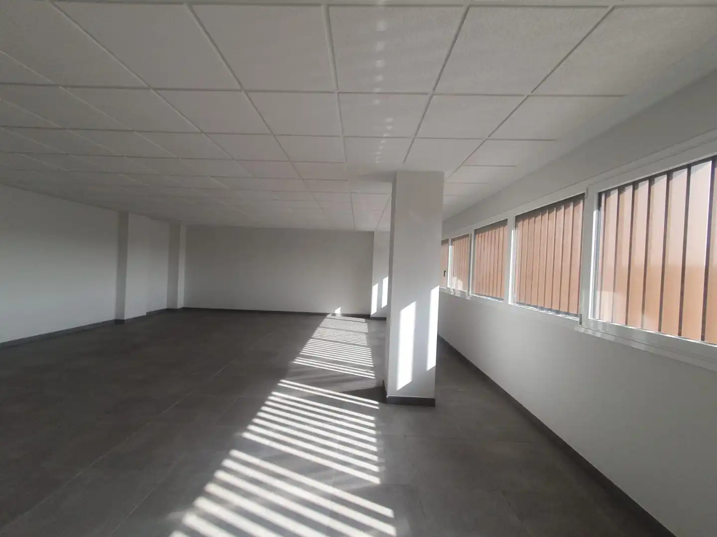 Oficina en venta en Sevilla