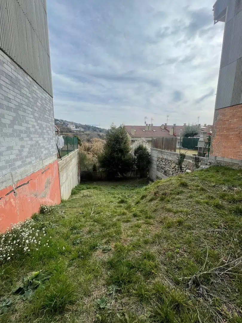 Wohnbaugrundstück zum Verkauf in Berga, imagen 8
