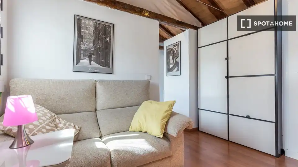 Room in Sol