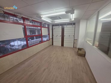 Local comercial en venda a Calle RAFAEL LUCENQUI