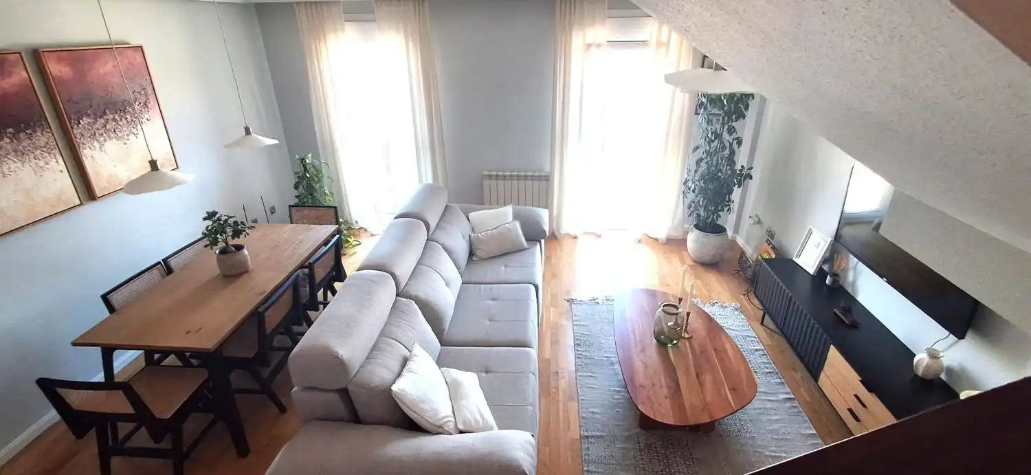 Sala d'estar de Dúplex en venda en Arroyo de la Encomienda amb Calefacció, Parquet i Terrassa