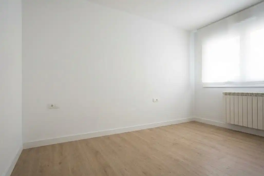 Habitación de Piso en venta en Adurtza