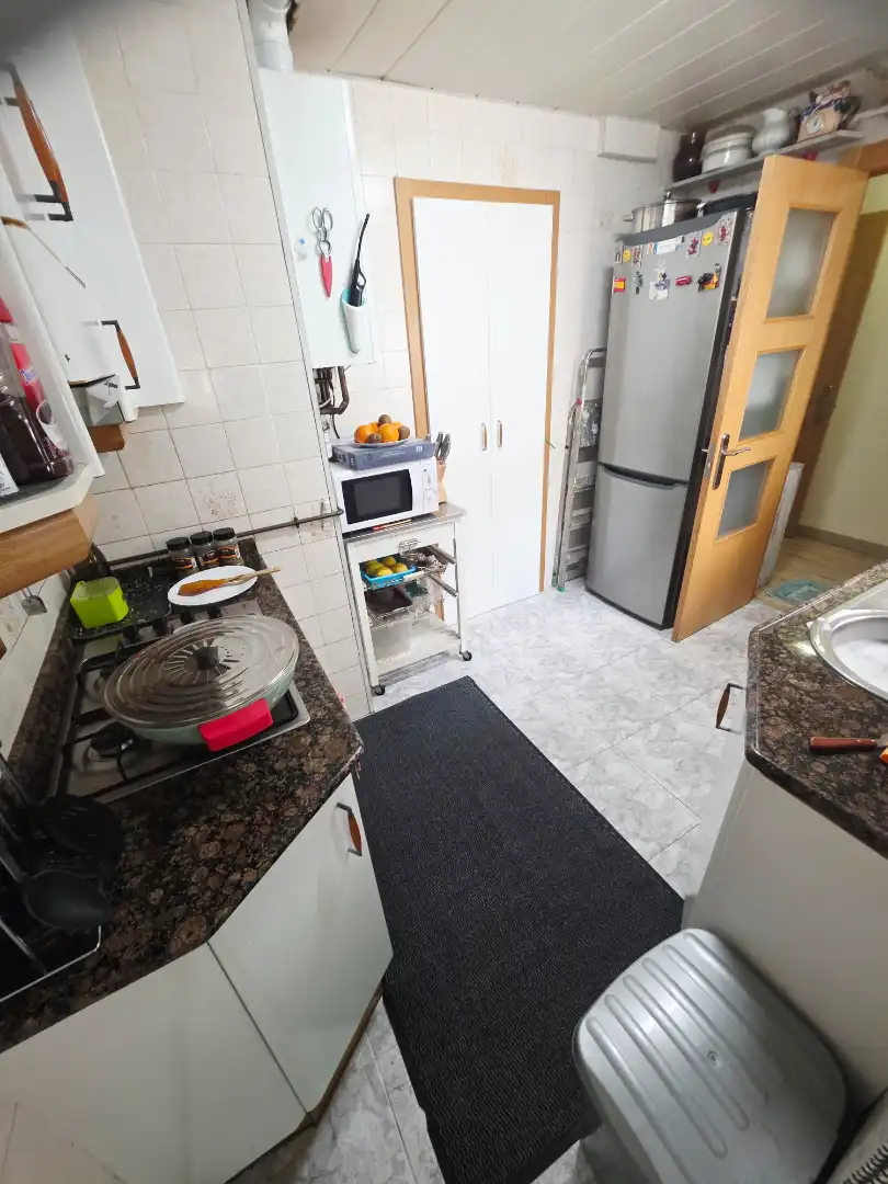 Cuina de Pis en venda en Terrassa amb Aire condicionat, Calefacció i Moblat