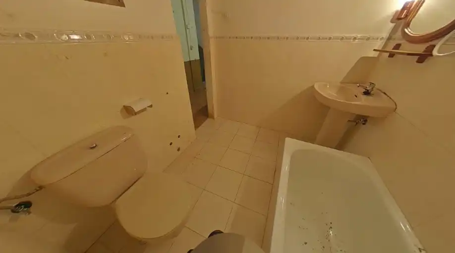 Bathroom of Houses for sale in Castronuño