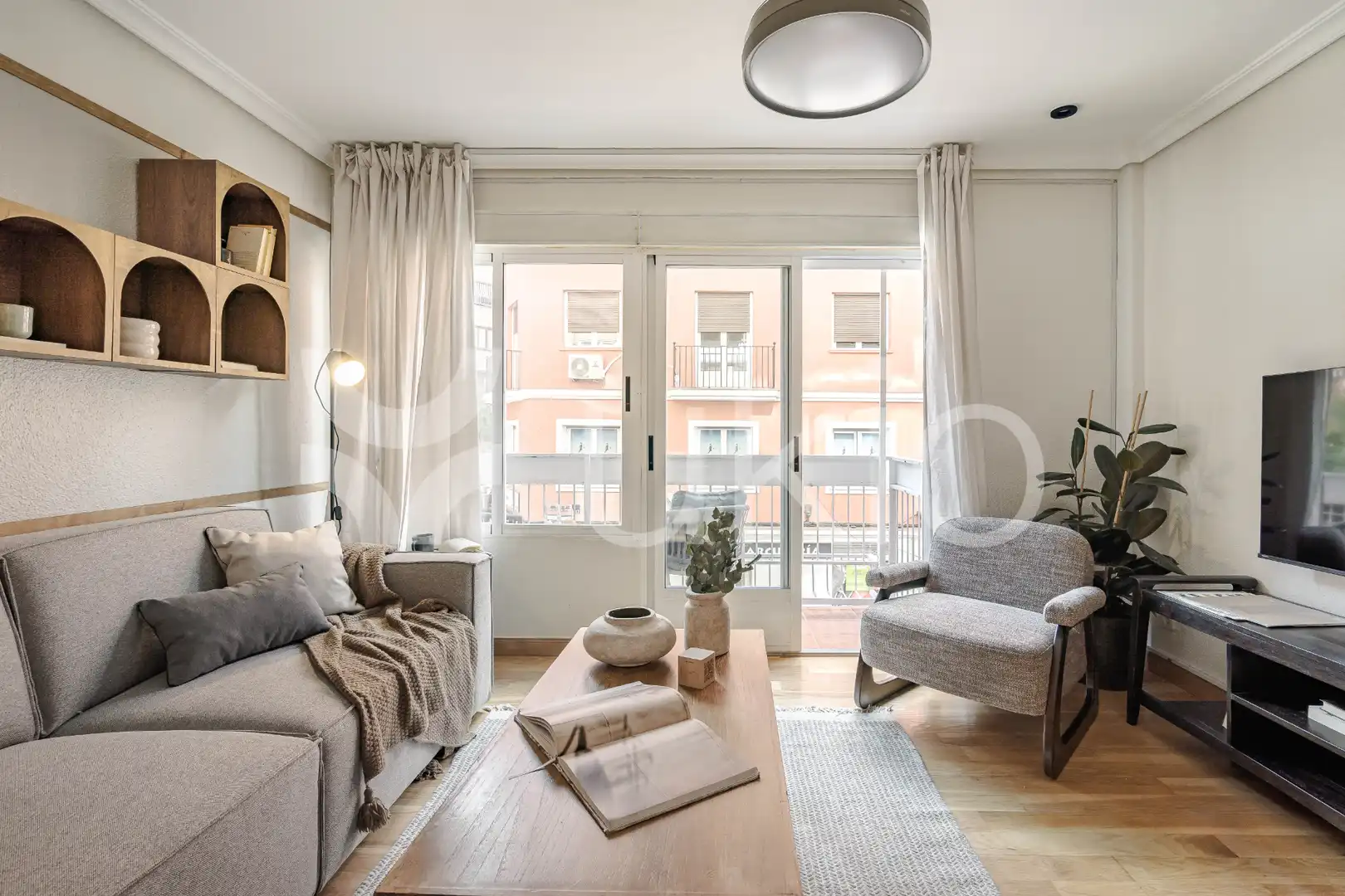 Sala de estar de Apartamento de alquiler en Madrid con Calefacción, Amueblado y Horno