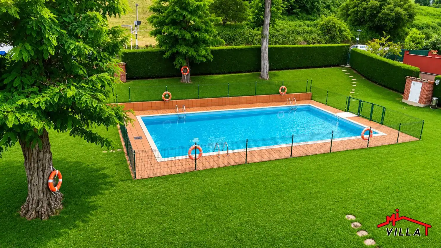 Piscina de Piso en venta en Bárcena de Cicero con Calefacción, Trastero y Amueblado