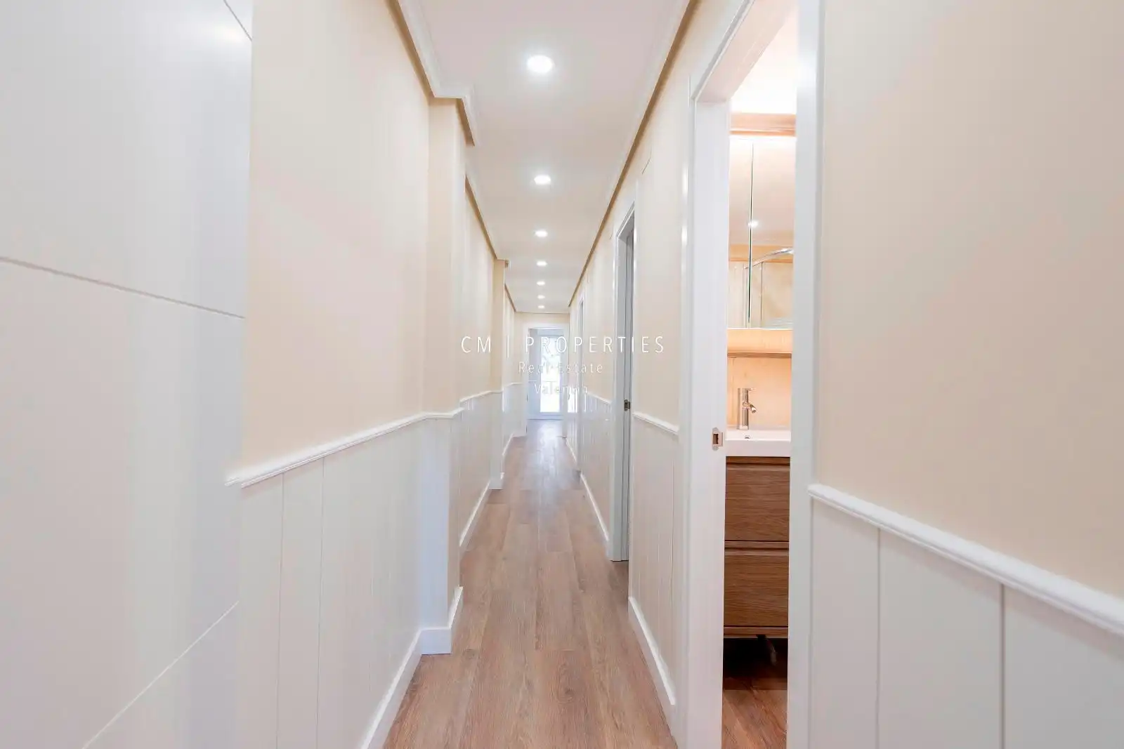 Piso en venta en Valencia con Aire acondicionado, Calefacción y Parquet