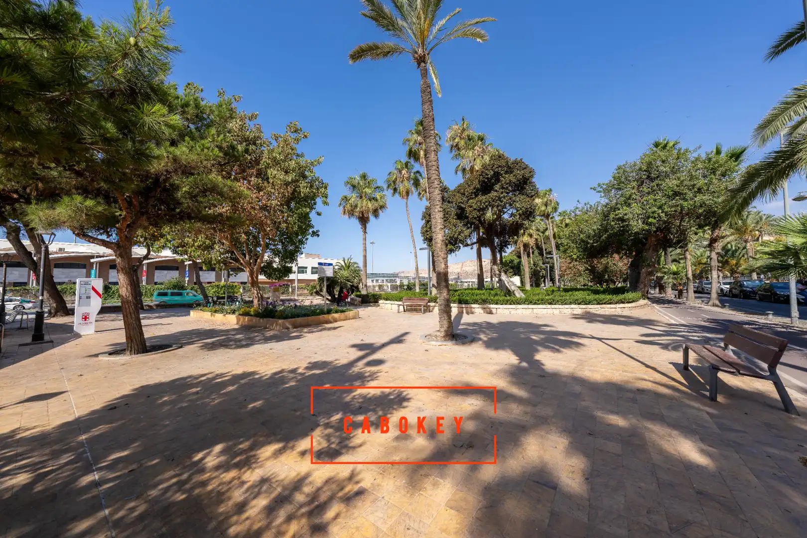 Vista exterior de Piso en venta en Almería con Aire acondicionado, Calefacción y Amueblado