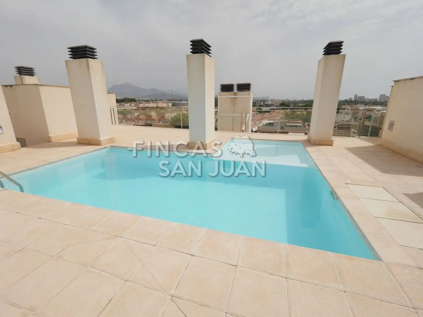 Piscina de Àtic en venda en Sant Joan d'Alacant amb Terrassa, Traster i Balcó
