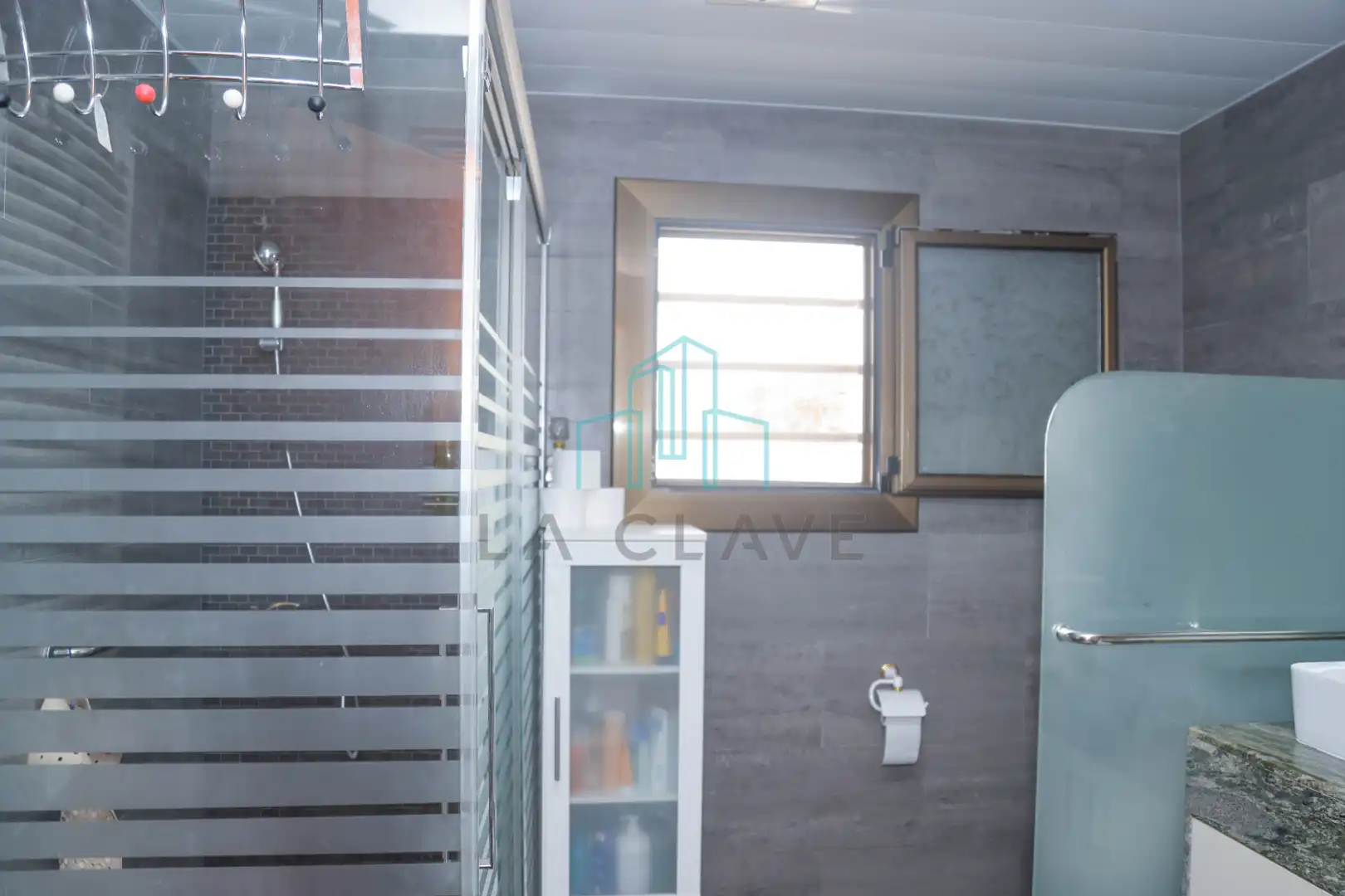 Baño de Casa o chalet en venta en Lliçà d'Amunt con Aire acondicionado, Calefacción y Jardín privado