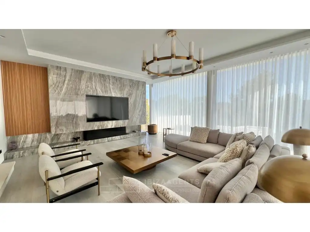 Sala de estar de Casa o chalet en venta en Santa Eulària des Riu con Calefacción, Amueblado y Balcón