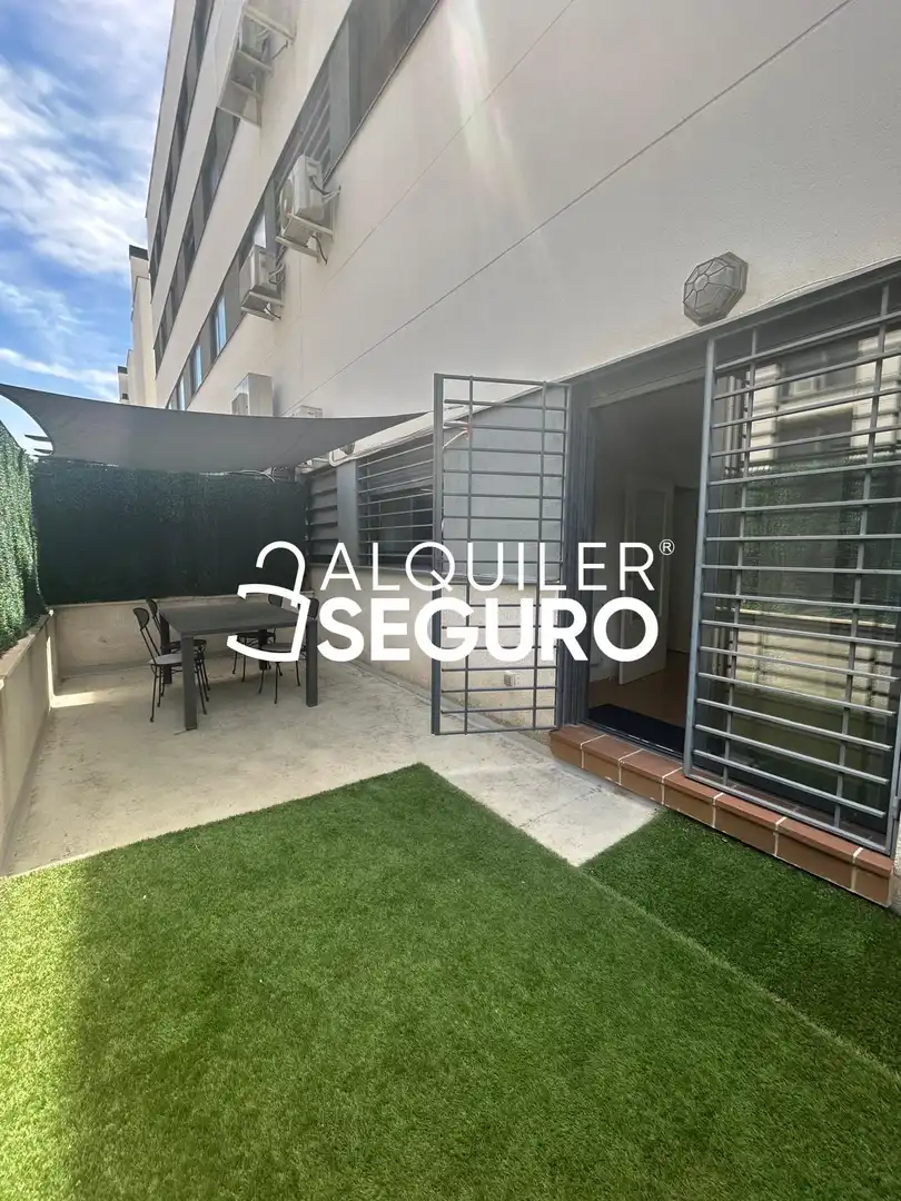 Terraza de Piso de alquiler en Torrejón de Ardoz con Aire acondicionado, Calefacción y Terraza