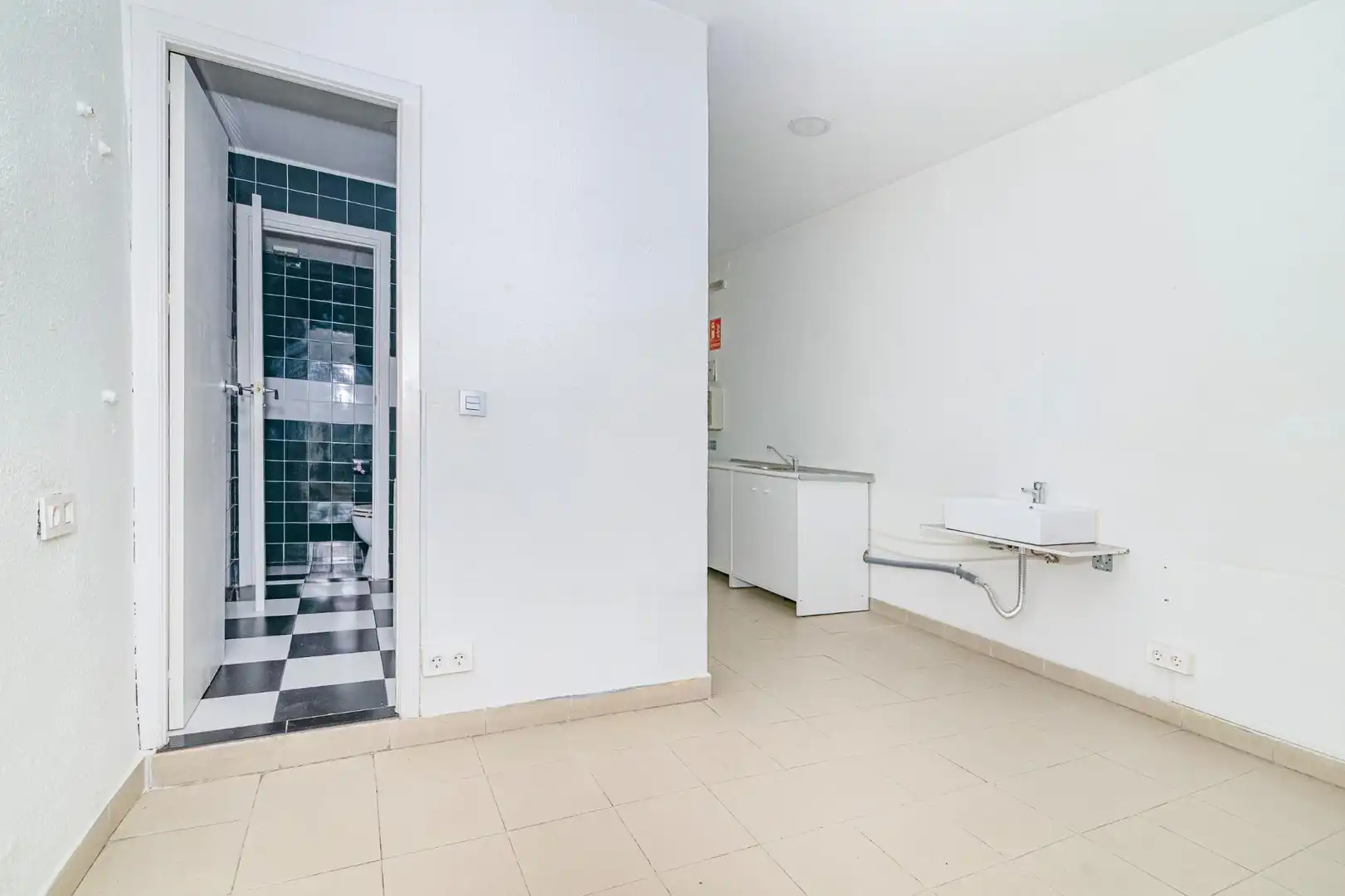 Badezimmer von Geschaftsraum zur Miete in Ronda