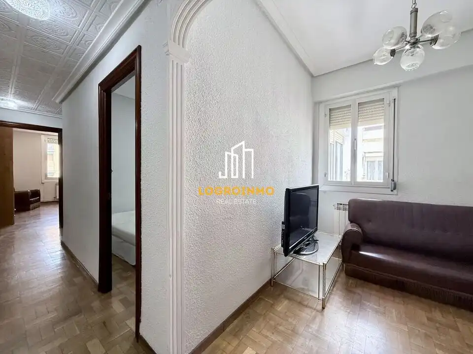 Sala de estar de Piso en venta en  Logroño con Aire acondicionado, Calefacción y Balcón