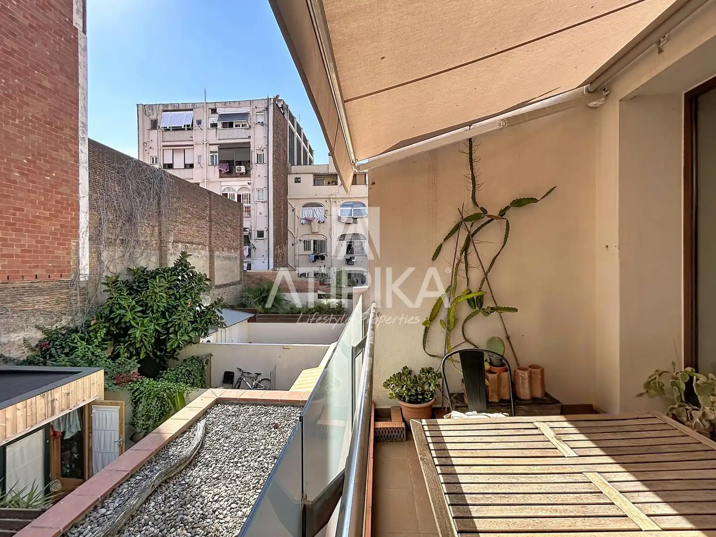 Terrace of Attic for rent in Barcelona  with Air Conditioner, Parquet flooring and Terrace