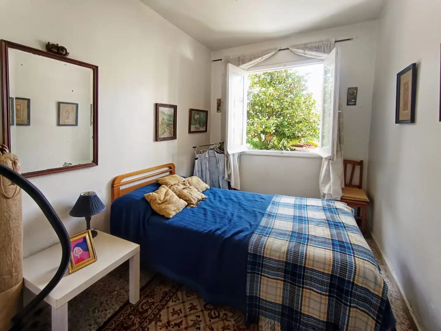 Habitación de Casa o chalet en venta en Pontevedra Capital  con Calefacción, Jardín privado y Terraza