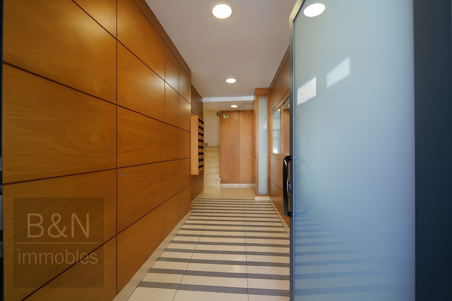 Flat for sale in Terrassa  with Air Conditioner and Heating