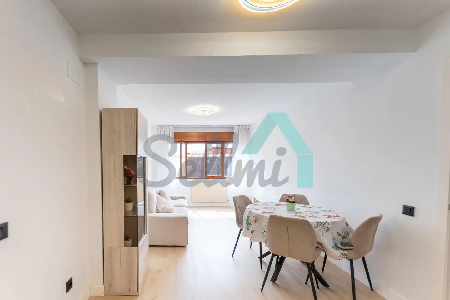 Flat for rent in Calle Gregorio Marañon, Vallobín