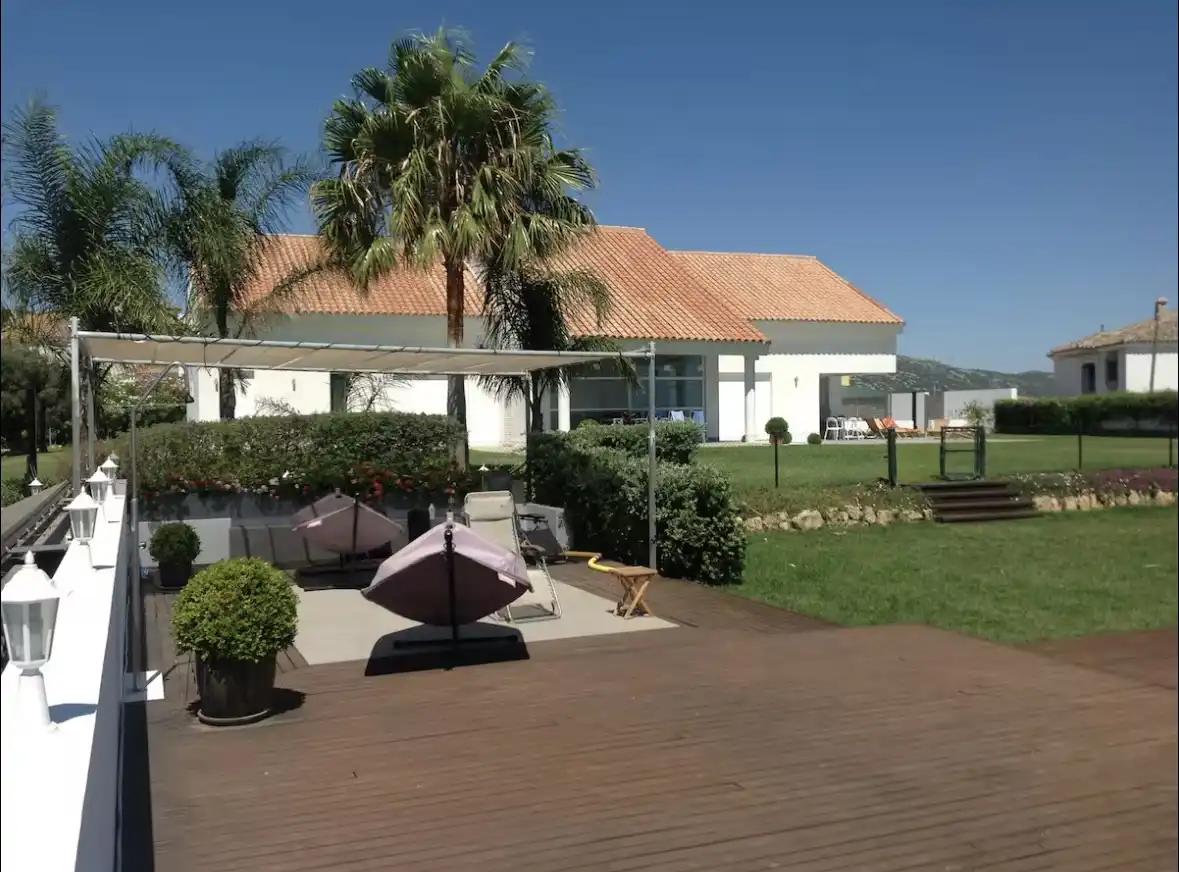 Casa con piscina en venta en Manilva Pueblo, imagen 5