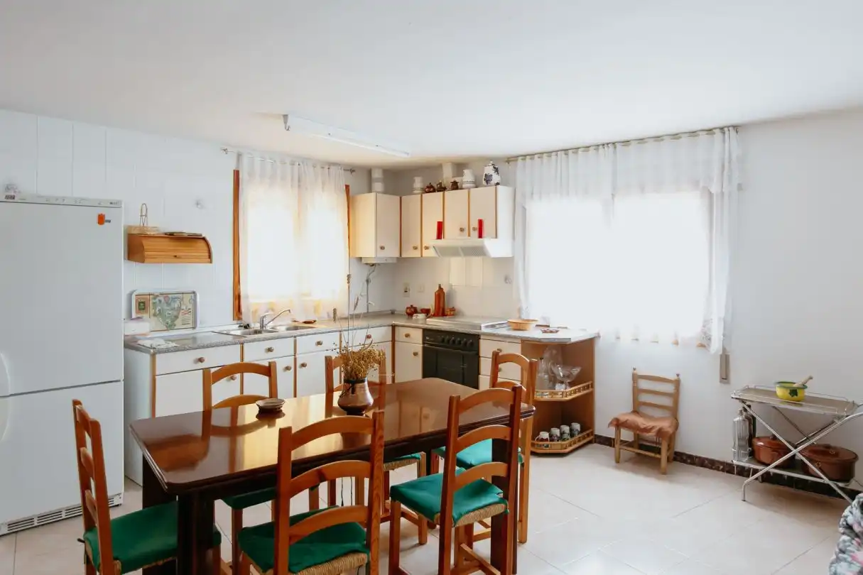 Cocina de Casa o chalet en venta en Casbas de Huesca con Calefacción, Jardín privado y Trastero