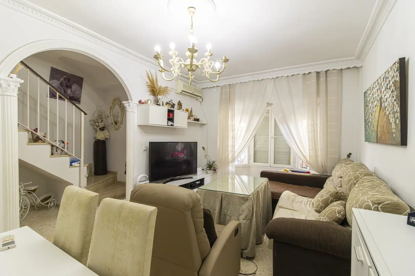 Sala d'estar de Casa o xalet en venda en El Retiro - Parque Atlántico - Ronda este