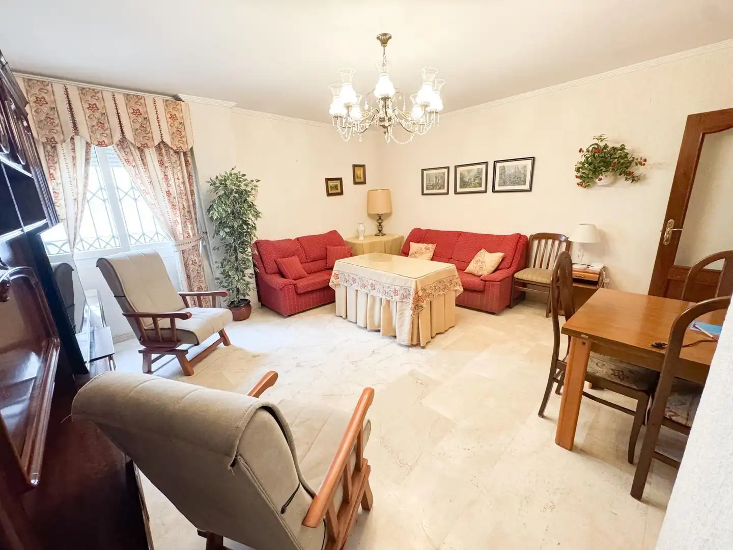 Sala d'estar de Planta baixa en venda en Huelva amb Traster i Moblat
