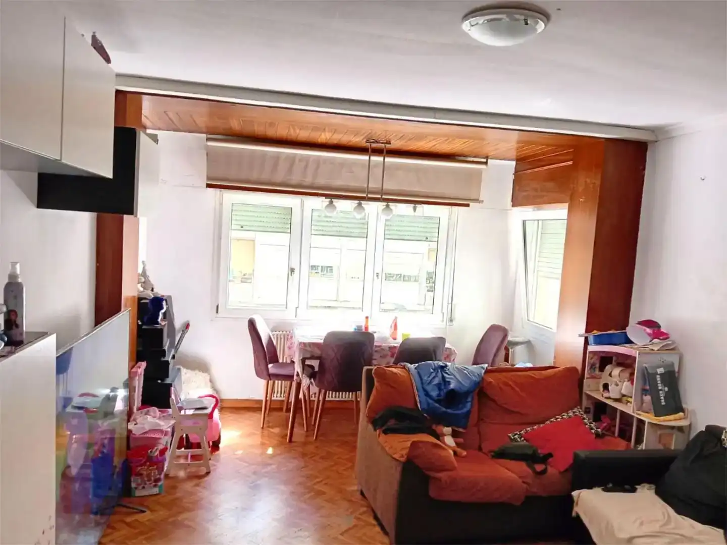 Sala d'estar de Pis en venda en Salt amb Aire condicionat, Parquet i Balcó