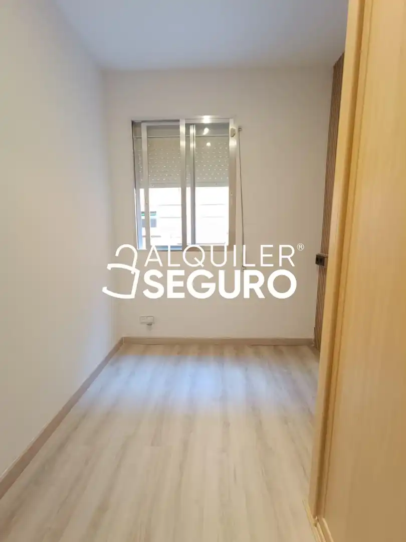 Bedroom of Flat for rent in Parla  with Air Conditioner, Heating and Furnished