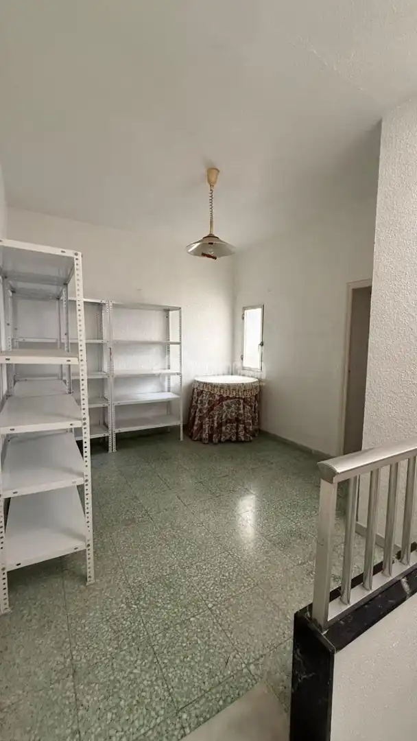 Casa adosada en venta en Almería con Amueblado