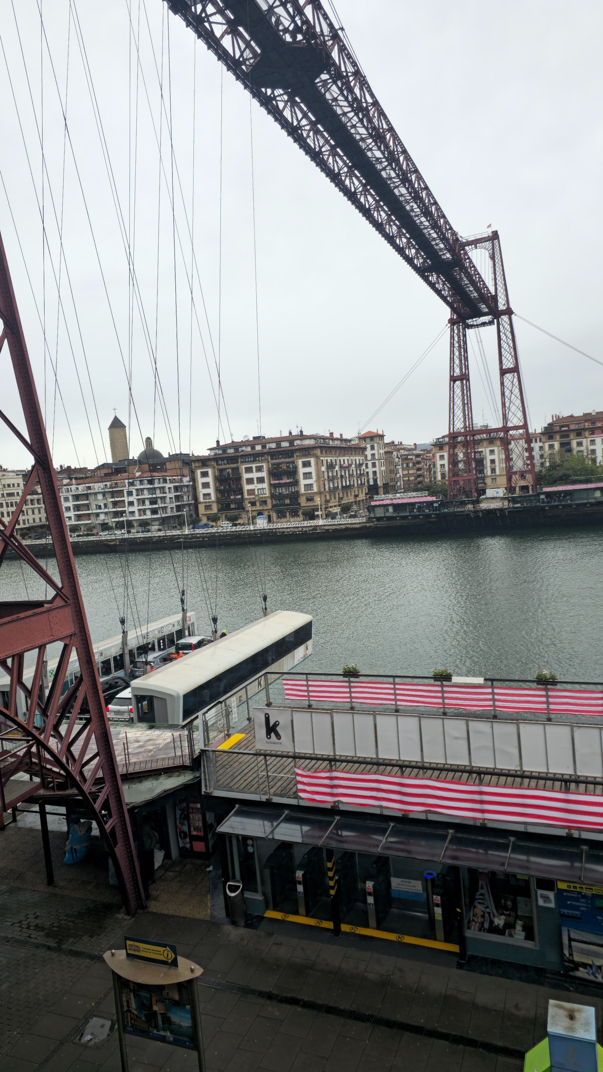 Exterior view of Flat for sale in Portugalete  with Heating, Terrace and Storage room