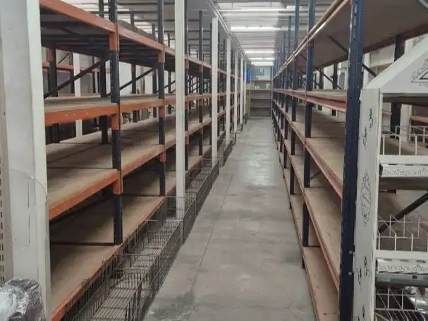 Geschaftsraum zur Miete in Huelva mit Möbliert und Alarm