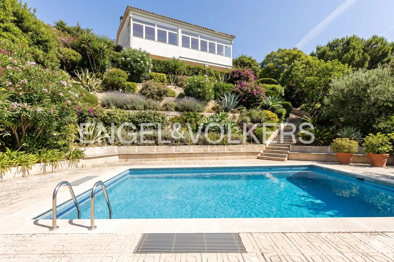 Piscina de Casa o chalet en venta en Alella con Calefacción, Jardín privado y Parquet