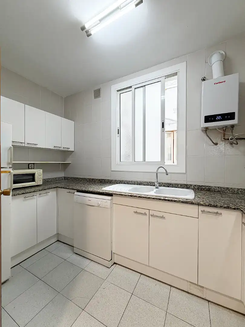 Cocina de Piso en venta en Barcelona con Aire acondicionado, Calefacción y Terraza